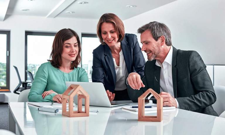 Easy ways people explore homes and make confident buying decisions