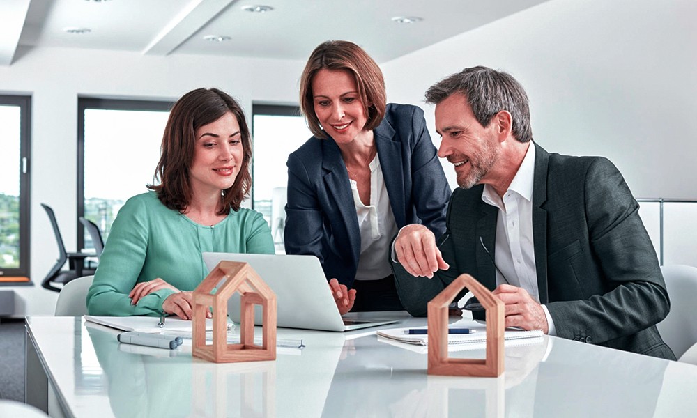 Easy ways people explore homes and make confident buying decisions